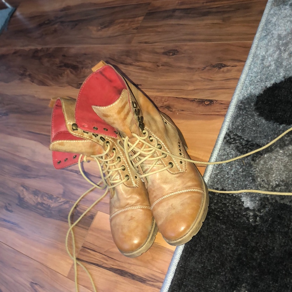 Brown boots
